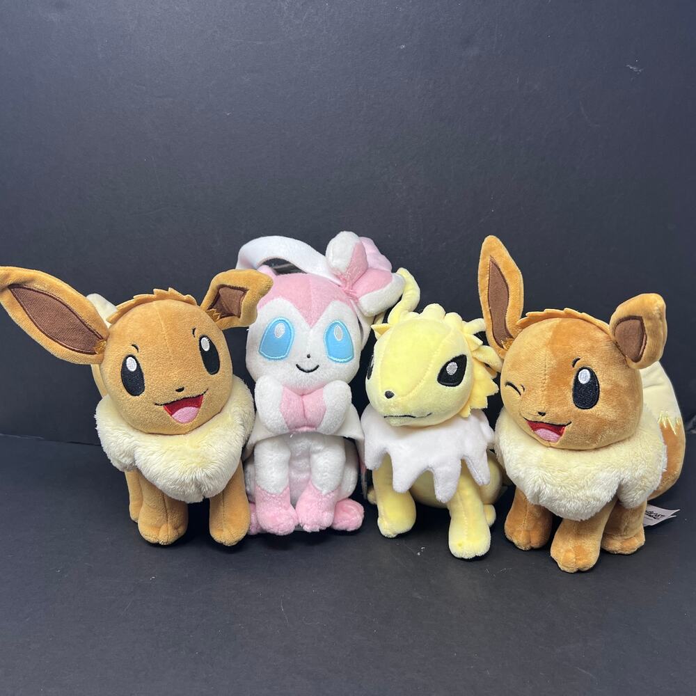 Pokemon‎ Plush Eevee Evolution Lot of 4 Jolteon Sylveon 8" Tomy 2021